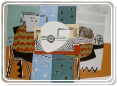 Pablo Picasso - Nature Morte avec la mandoline, 1924 - © Succession Picasso, DACS 2011 © Collection Stedelijk Museum Amsterdam